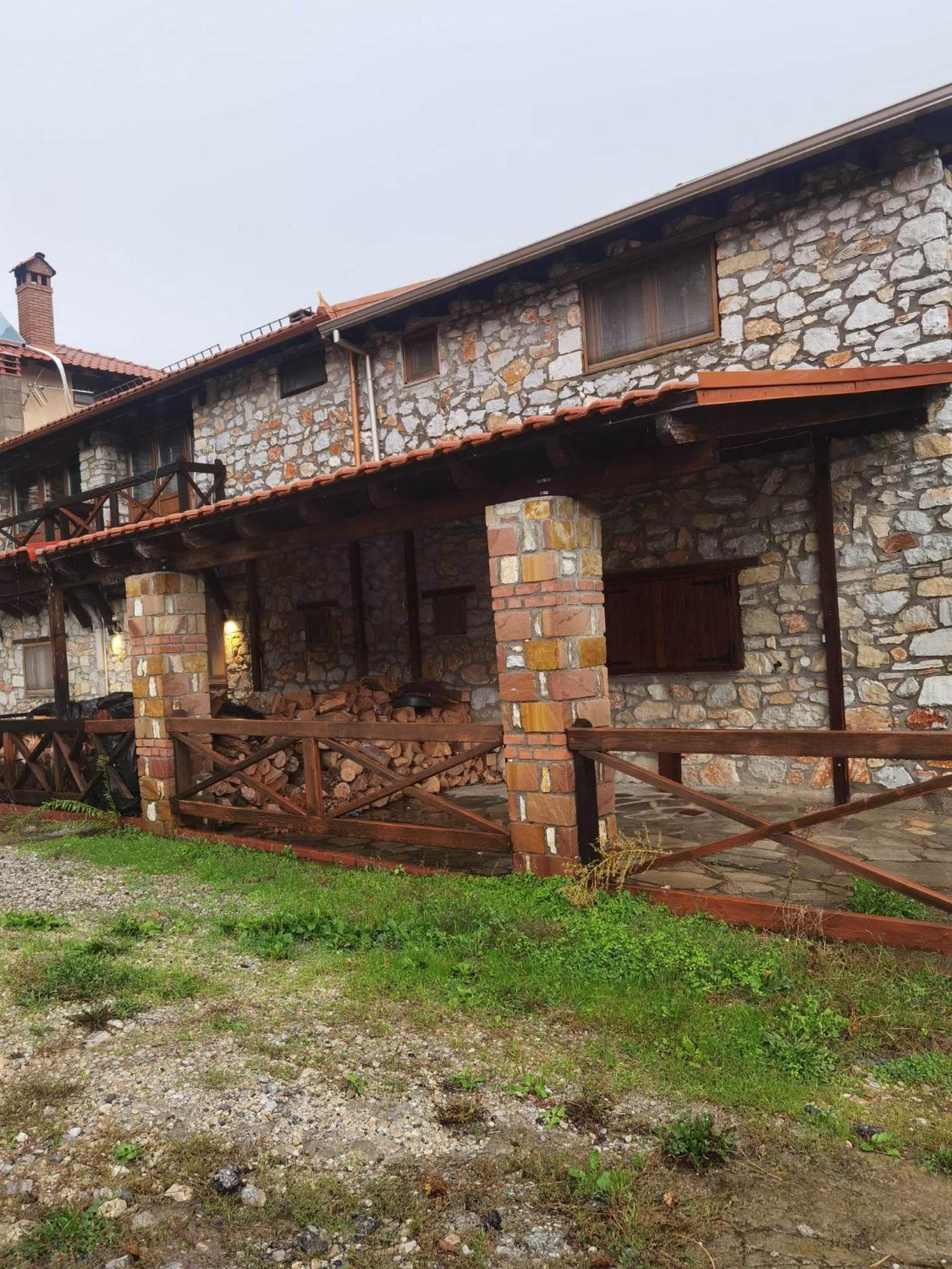 Traditional Stone Cottage In Palio Elatohori Kültér fotó